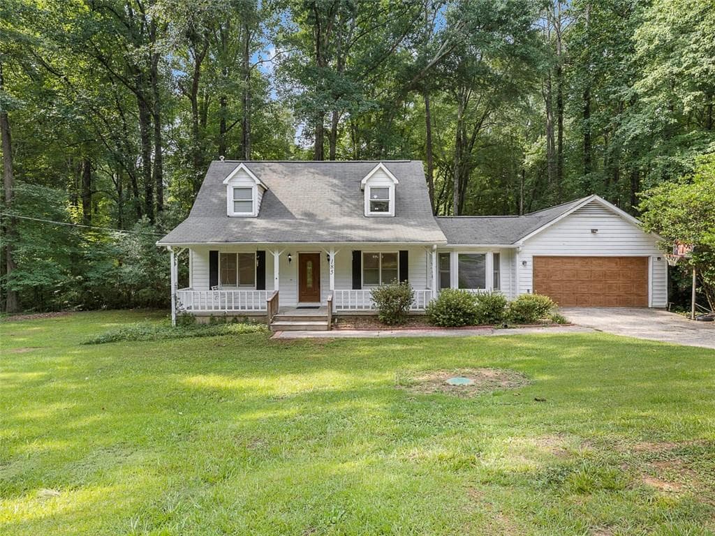 185 Huntcliff Court, Fayetteville, GA 30214 — most recent listing photo