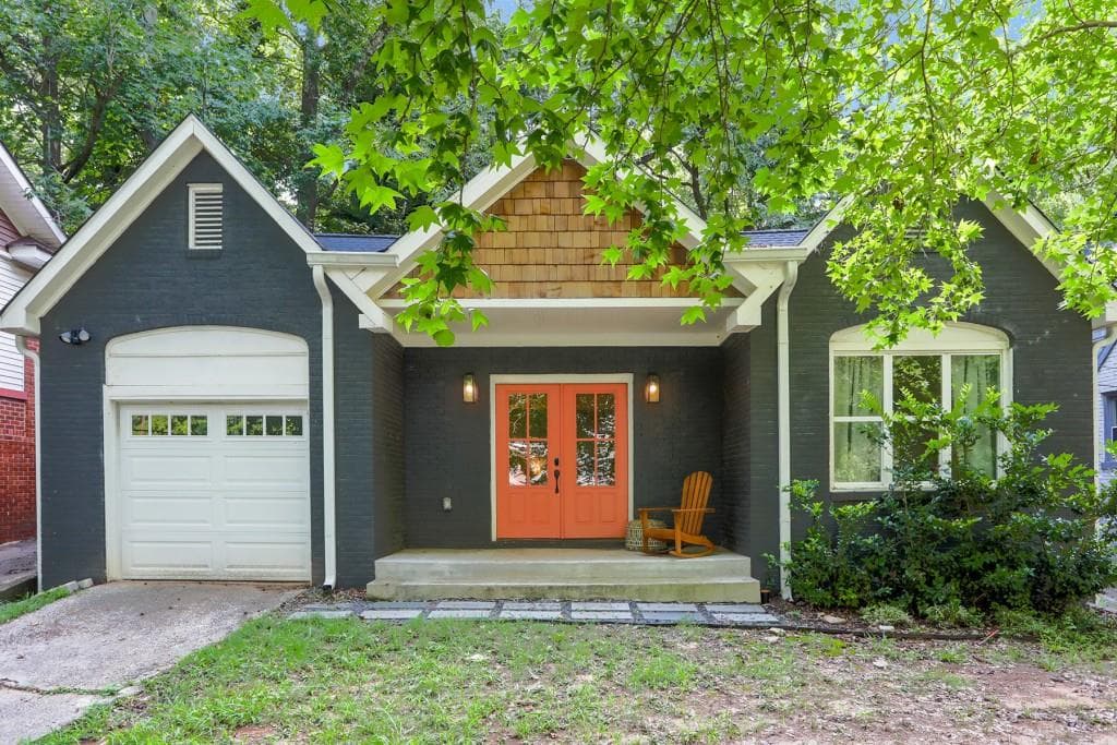 3 bedroom, 2 bathroom, 1,894 sq ft single family residence sold at 1326 Boulevard Lorraine, Atlanta, GA 30311