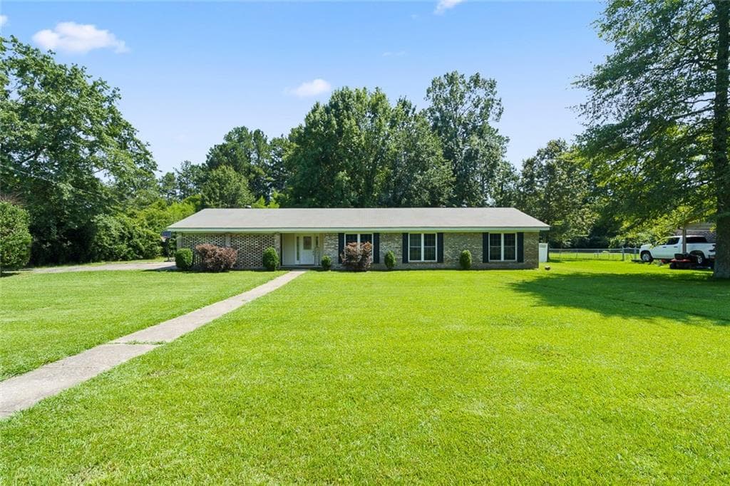 3 bedroom, 2 bathroom, 1,653 sq ft single family residence sold at 1 Donley Drive, Rome, GA 30165
