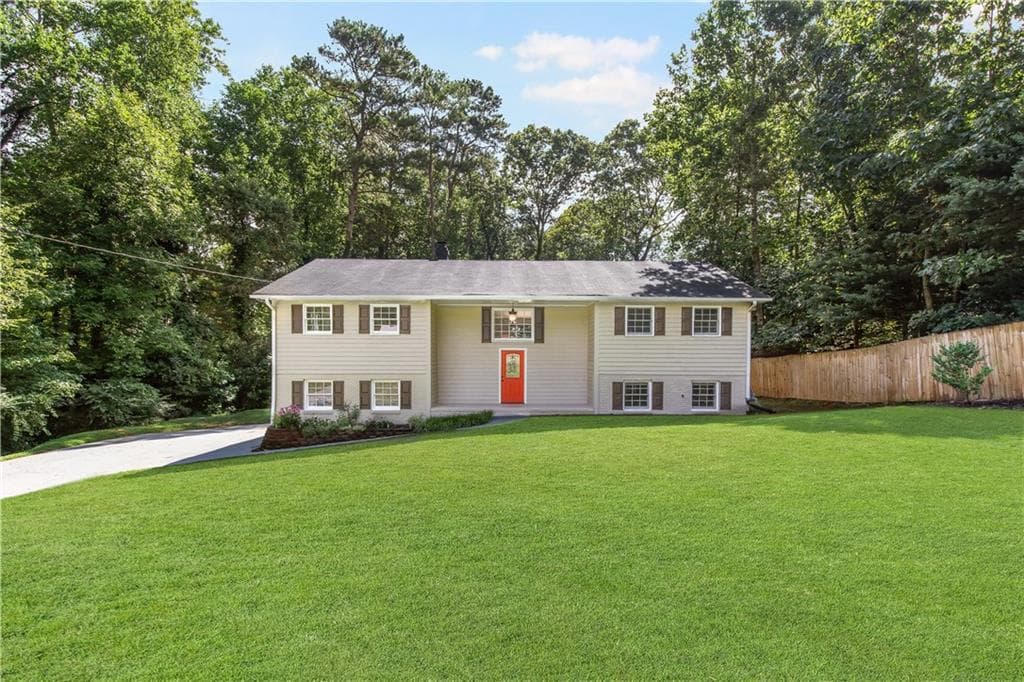 5 bedroom, 3 bathroom, 2,908 sq ft single family residence sold at 1050 HERSHEY Drive, Marietta, GA 30062