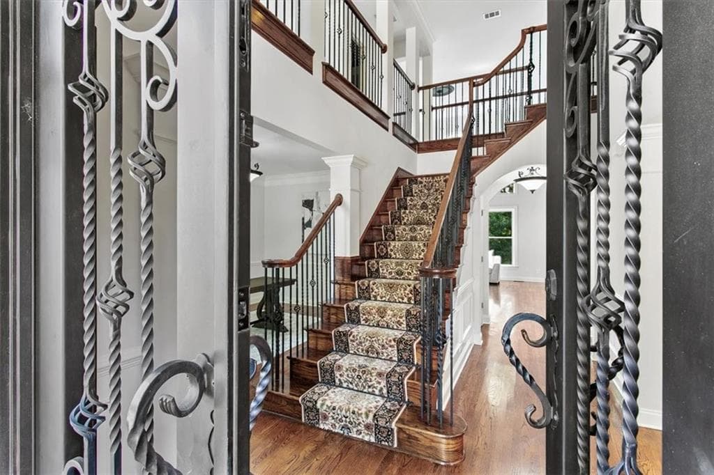 4 bedroom, 4 bathroom, 3,275 sq ft single family residence sold at 1165 Beacon Hill Crossing, Alpharetta, GA 30005