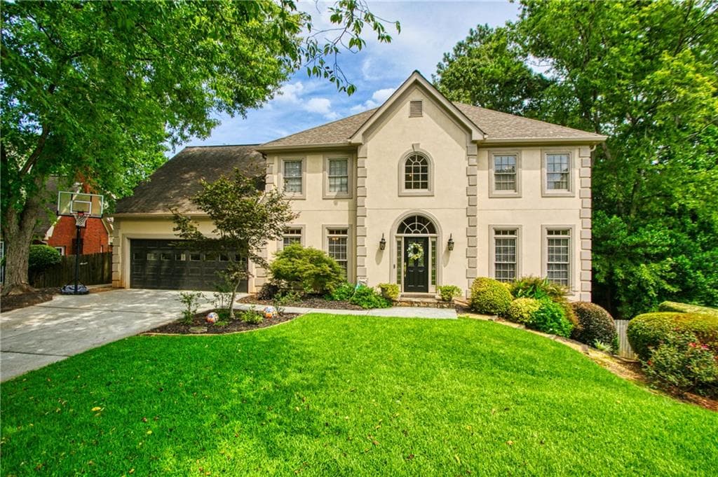 9245 Mackinac Drive, Alpharetta, GA 30022 — most recent listing photo