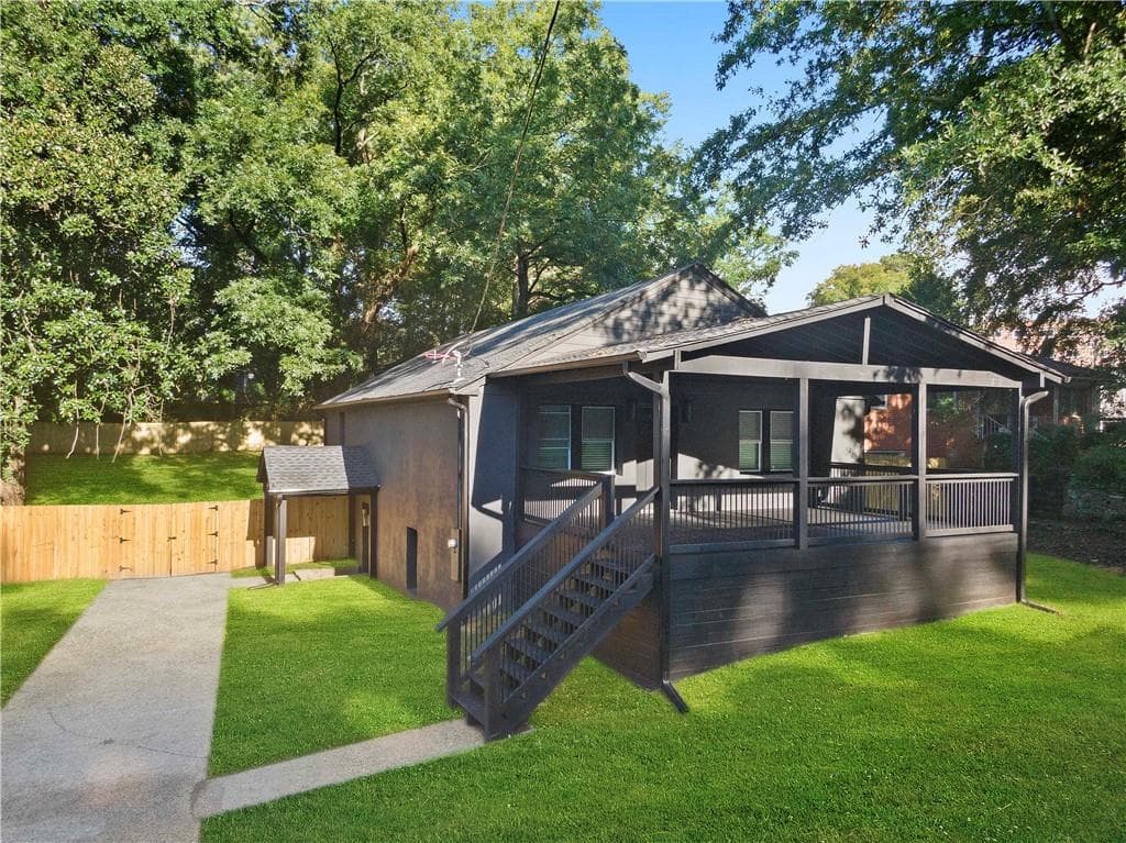 4 bedroom, 3 bathroom, 2,678 sq ft single family residence sold at 1685 Ezra Church Drive, Atlanta, GA 30314