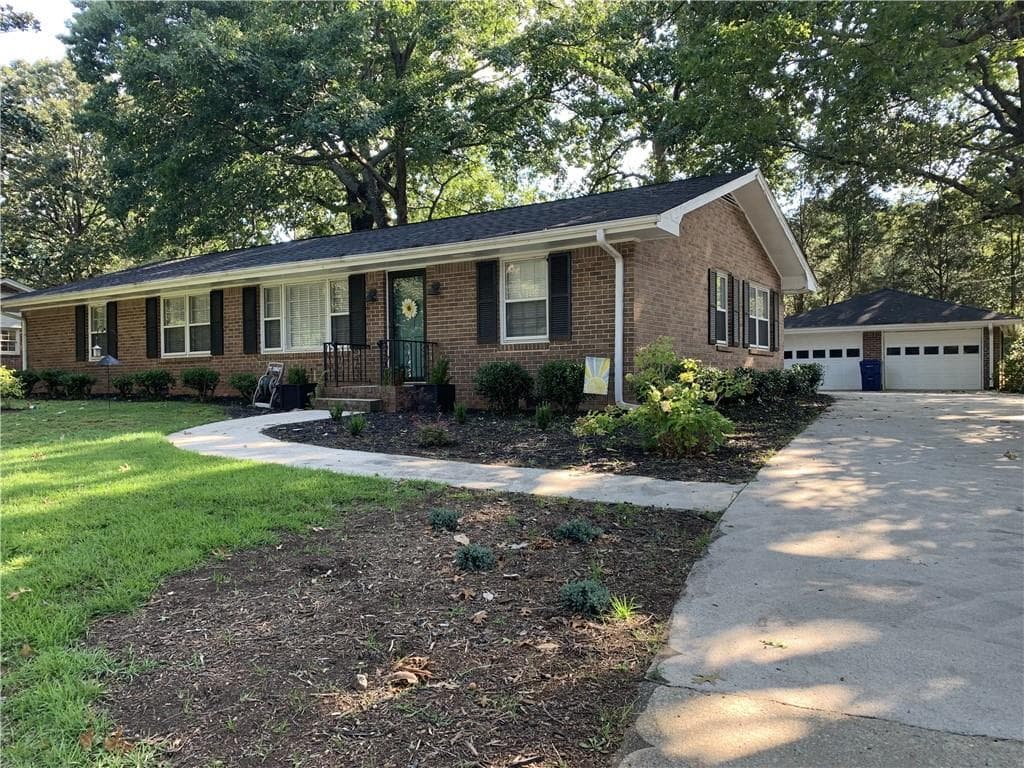 126 King Arthur Drive, Lawrenceville, GA 30046 — most recent listing photo