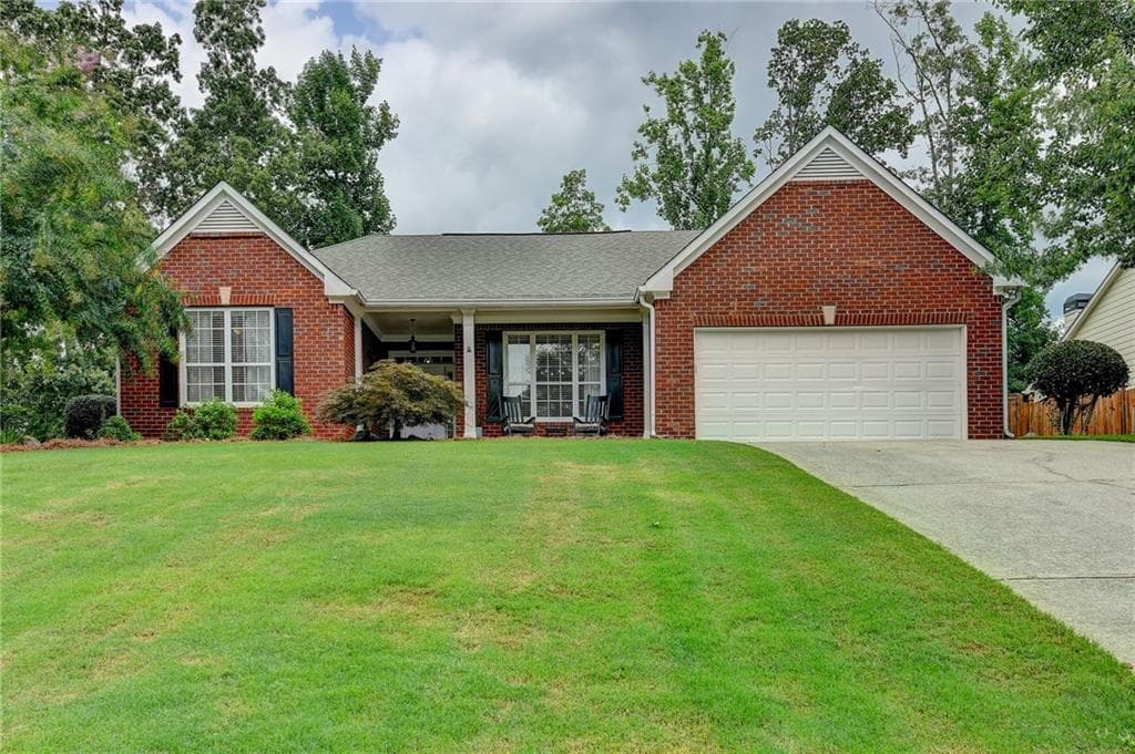 3 bedroom, 3 bathroom, 2,158 sq ft single family residence sold at 1640 Trellis Place, Alpharetta, GA 30004