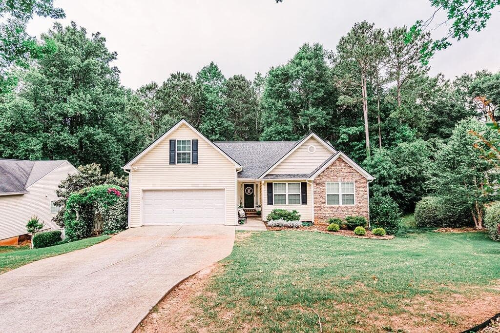 809 Kenwood Lane, Winder, GA 30680 — most recent listing photo