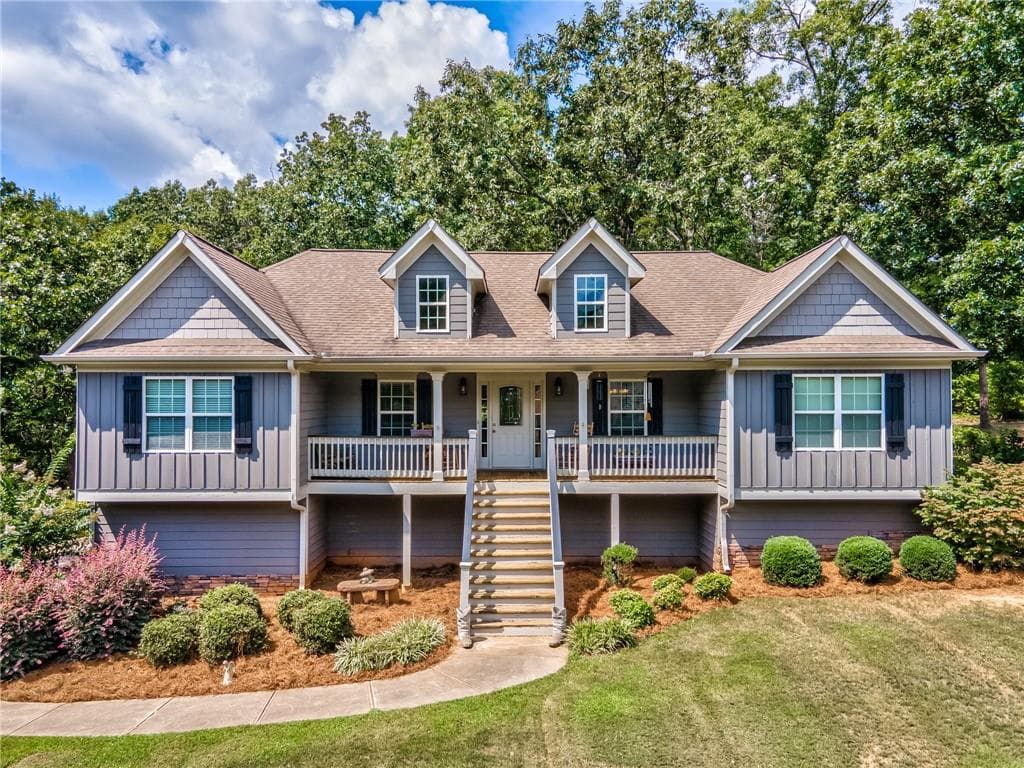 3 bedroom, 2 bathroom, 1,820 sq ft single family residence sold at 927 Whistler Lane, Canton, GA 30114