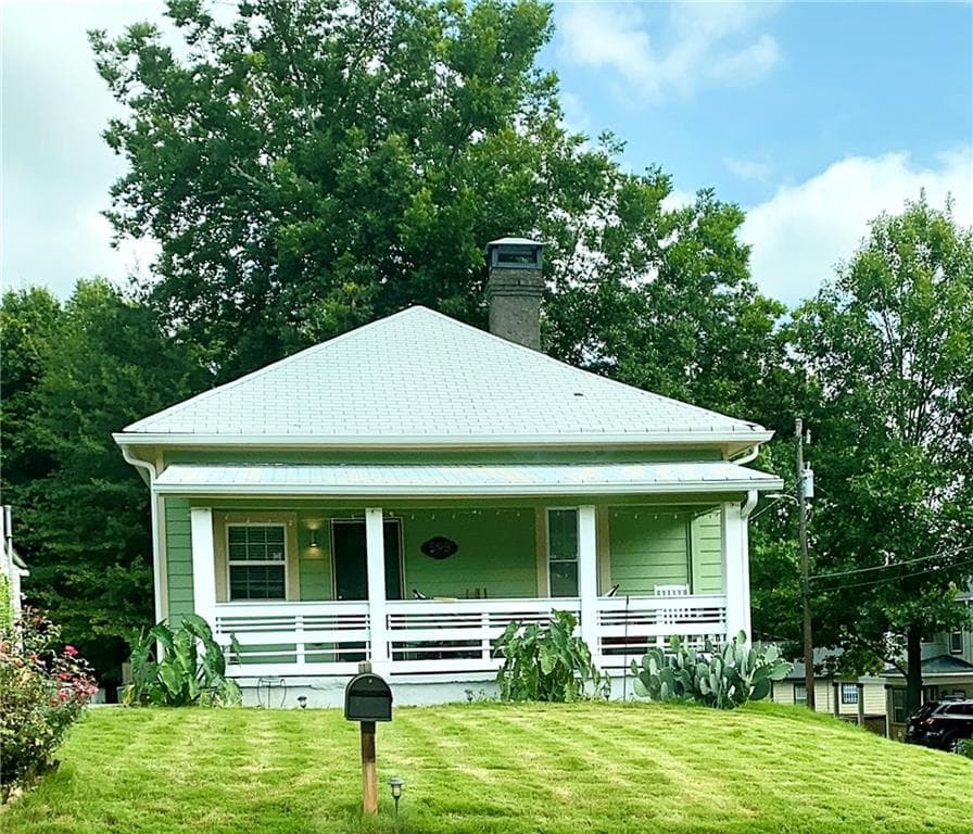 2 bedroom, 1 bathroom, 1,118 sq ft single family residence sold at 595 Rockwell Street, Atlanta, GA 30310
