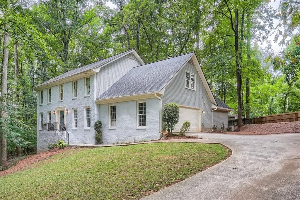 5697 Woodknoll Court, Peachtree Corners, GA 30092 — most recent listing photo