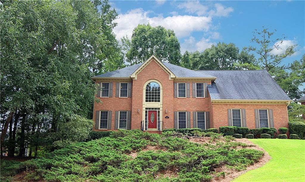 5 bedroom, 3 bathroom, 3,267 sq ft single family residence sold at 420 Kirkstall Trail, Alpharetta, GA 30022