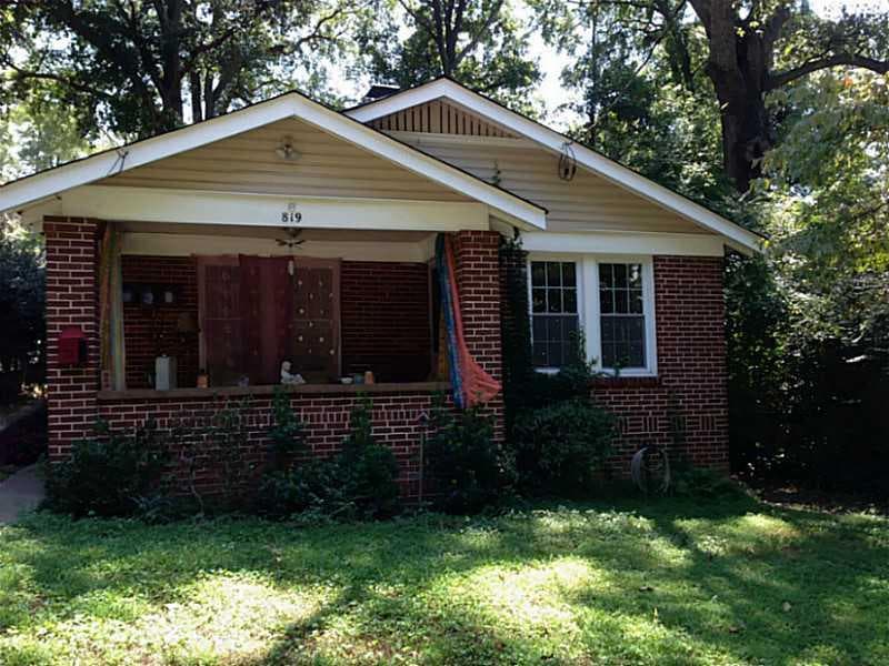 4 bedroom, 932 sq ft single family residence sold at 819 Belgrade Avenue, Atlanta, GA 30306