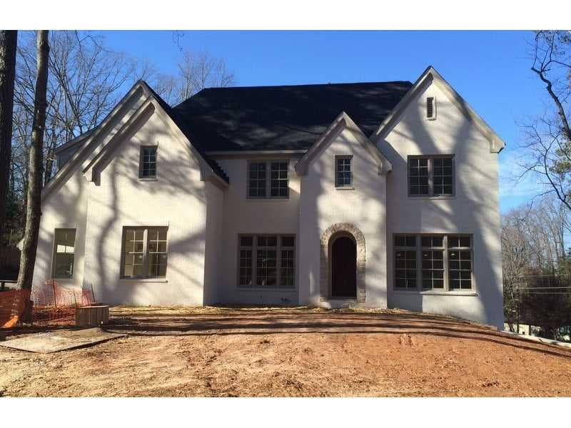 5 bedroom, 4,752 sq ft single family residence sold at 2976 Sequoyah Drive, Atlanta, GA 30327