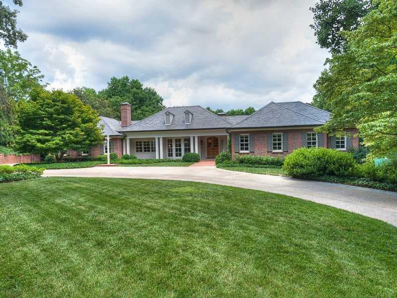 6 bedroom, 7,072 sq ft single family residence sold at 3879 Randall Ridge Road, Atlanta, GA 30327