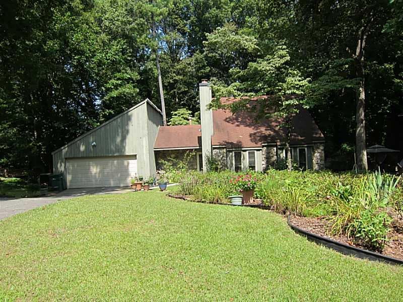 3 bedroom single family residence sold at 2275 SPEAR POINT Trail, Marietta, GA 30062