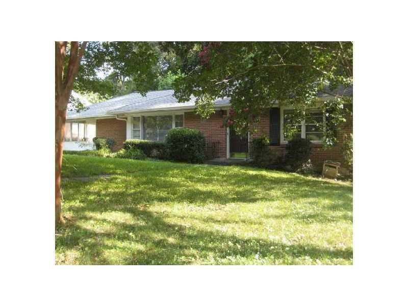 1,170 sq ft single family residence sold at 1327 Briarwood Drive, Atlanta, GA 30306