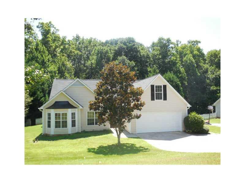 4 bedroom, 1,718 sq ft single family residence sold at 695 Flintlock Drive, Dacula, GA 30019
