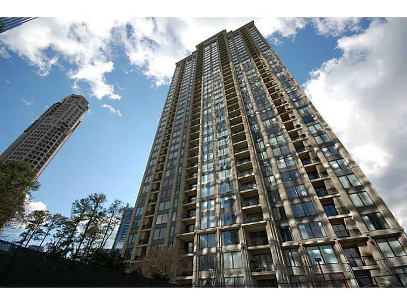 1 bedroom, 880 sq ft condominium sold at 3445 Stratford Road 1406, Atlanta, GA 30326
