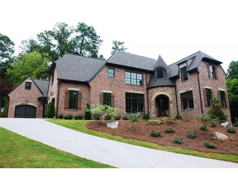 5 bedroom, 4,880 sq ft single family residence sold at 4795 Lafayette Court, Atlanta, GA 30327