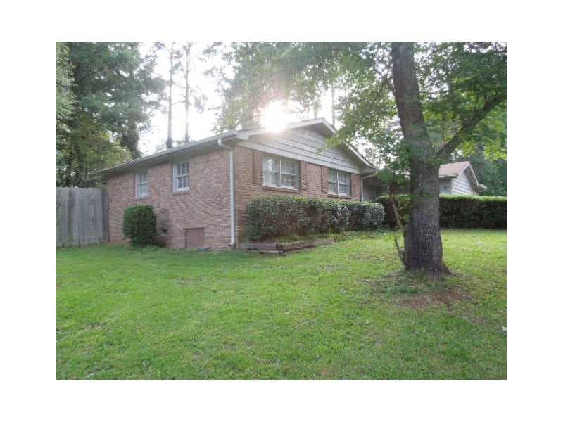 5 bedroom, 2,960 sq ft single family residence sold at 3821 Parks Drive, Powder Springs, GA 30127
