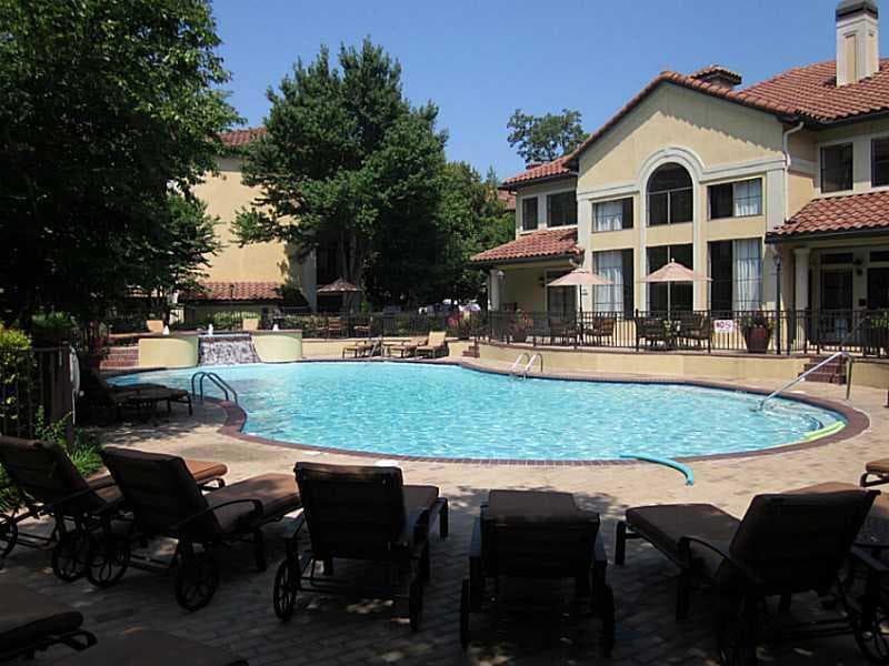 1 bedroom condominium sold at 3777 Peachtree Road 913, Atlanta, GA 30319