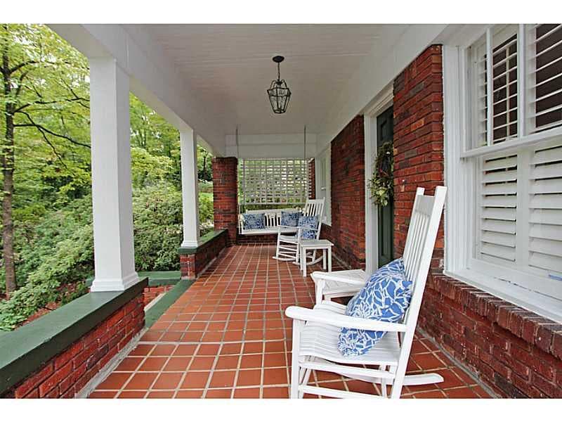 3 bedroom, 2,097 sq ft single family residence sold at 1029 Reeder Circle, Atlanta, GA 30306