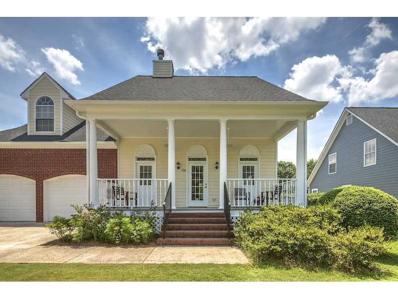 3 bedroom, 2,778 sq ft single family residence sold at 1730 Blakeney Lane, Marietta, GA 30062