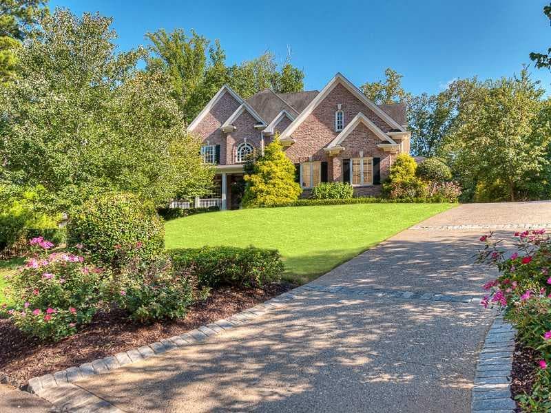 6 bedroom, 5,615 sq ft single family residence sold at 3811 Wieuca Terrace, Atlanta, GA 30342