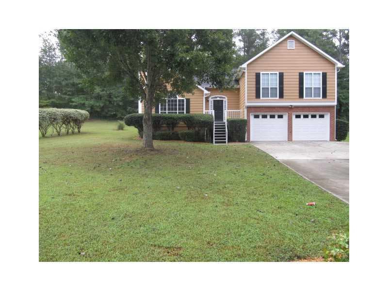 3 bedroom, 2,045 sq ft single family residence sold at 2595 Amber Creek Drive, Douglasville, GA 30135