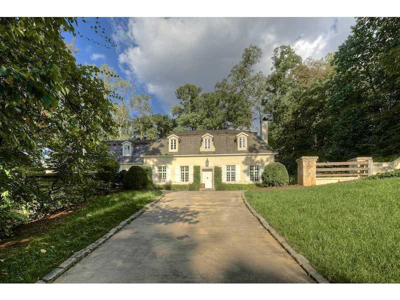 5 bedroom, 7,115 sq ft single family residence sold at 2837 Ramsgate, Atlanta, GA 30305