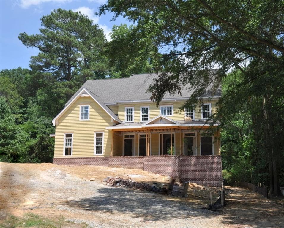5 bedroom, 4,482 sq ft single family residence sold at 1865 Wellbourne Drive, Atlanta, GA 30324