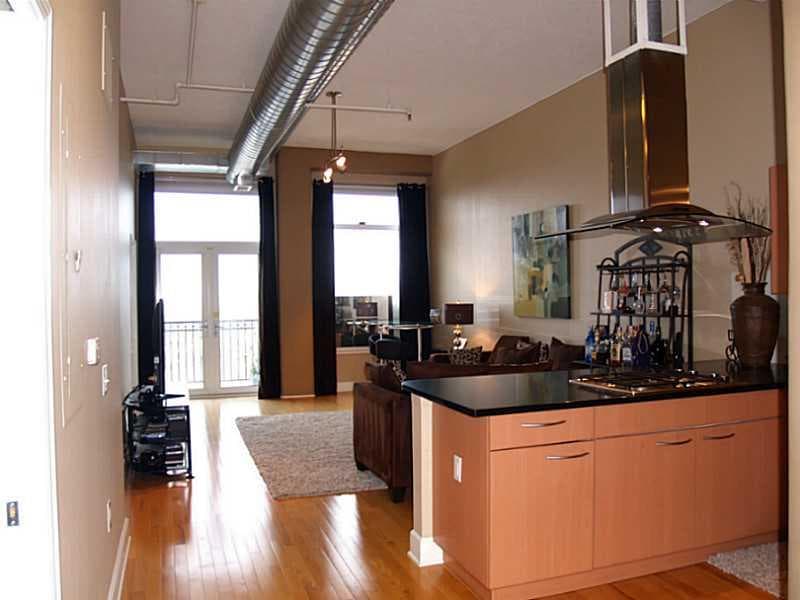 1 bedroom, 964 sq ft condominium sold at 3820 Roswell Road 705, Atlanta, GA 30342