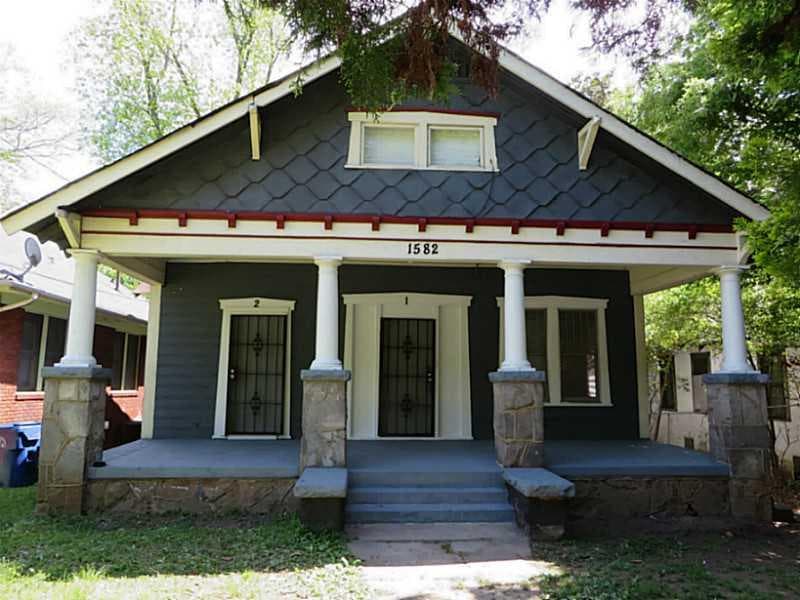 4 bedroom, 2,226 sq ft single family residence sold at 1582 S Gordon Street, Atlanta, GA 30310