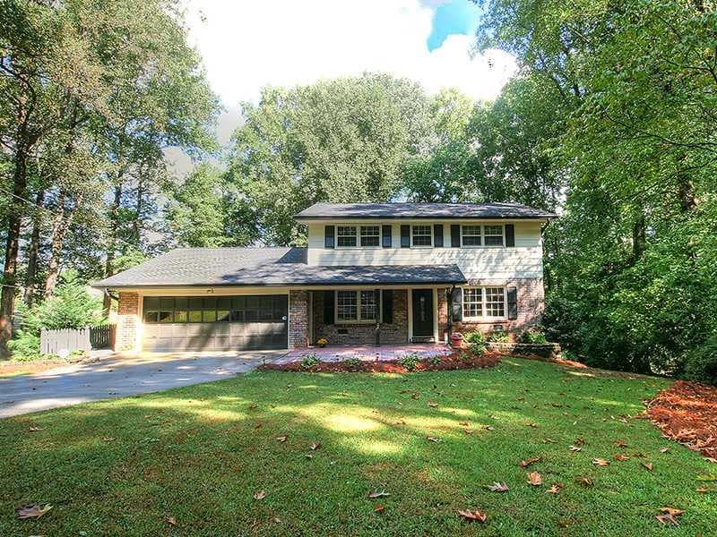 4 bedroom, 2,564 sq ft single family residence sold at 1462 Oak Forest Court, Atlanta, GA 30319