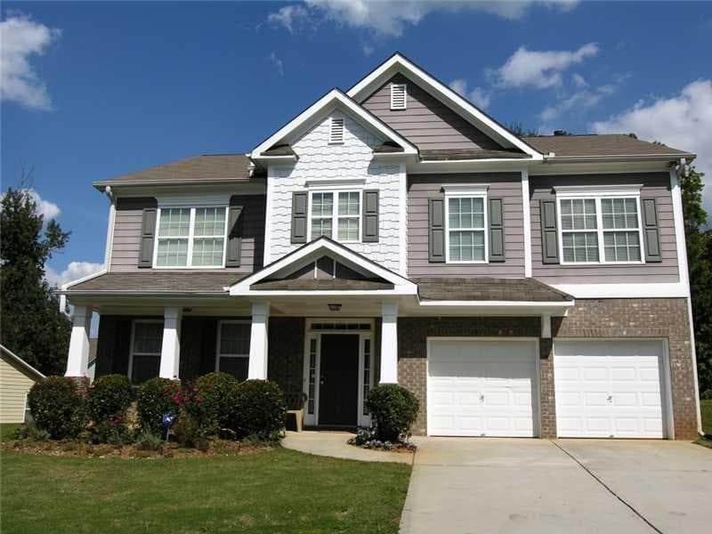 4 bedroom, 2,984 sq ft single family residence sold at 6459 STONELAKE Place, Atlanta, GA 30331