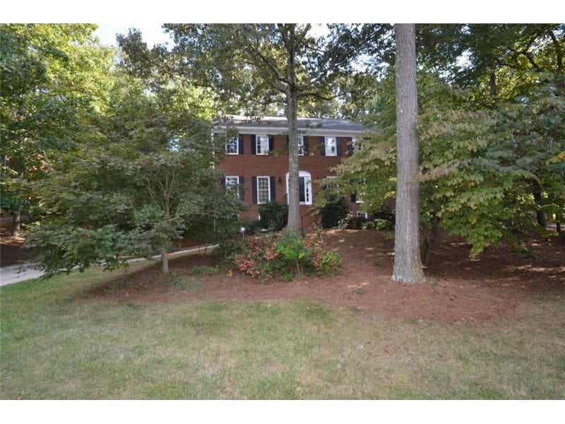 9755 Summer Oaks Drive, Roswell, GA 30076 — most recent listing photo