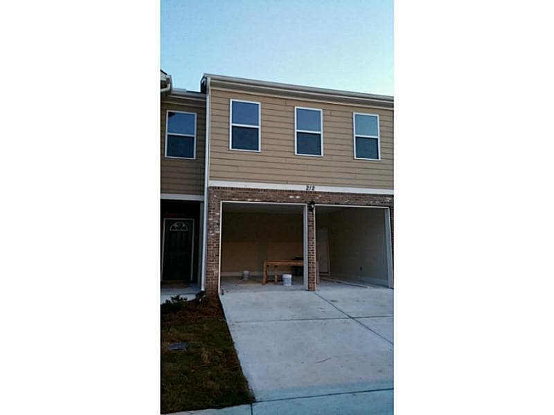 3 bedroom townhouse sold at 212 Oakland Hills Way 212, Lawrenceville, GA 30044