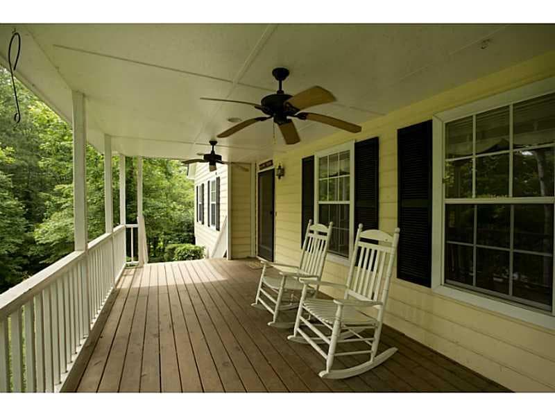 3 bedroom, 2,030 sq ft single family residence sold at 2242 Nantucket Court, Marietta, GA 30066
