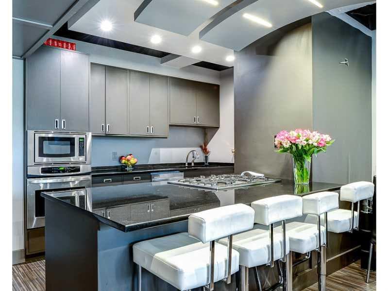 2 bedroom, 976 sq ft condominium sold at 2965 Pharr Court 719, Atlanta, GA 30305