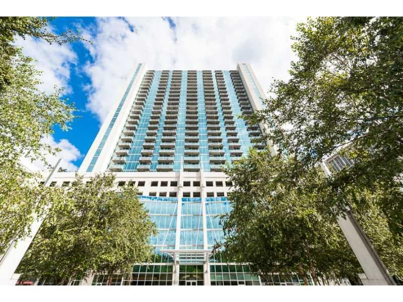 3 bedroom, 1,893 sq ft condominium sold at 3324 Peachtree Road 1001, Atlanta, GA 30326