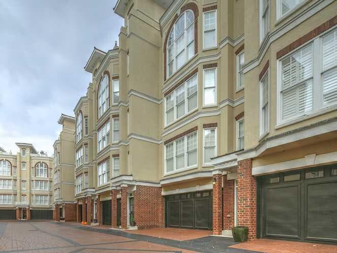 2 bedroom, 1,910 sq ft townhouse sold at 3541 Roswell Road 19, Atlanta, GA 30305
