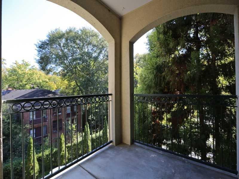 1 bedroom, 814 sq ft condominium sold at 955 Juniper Street 3211, Atlanta, GA 30309