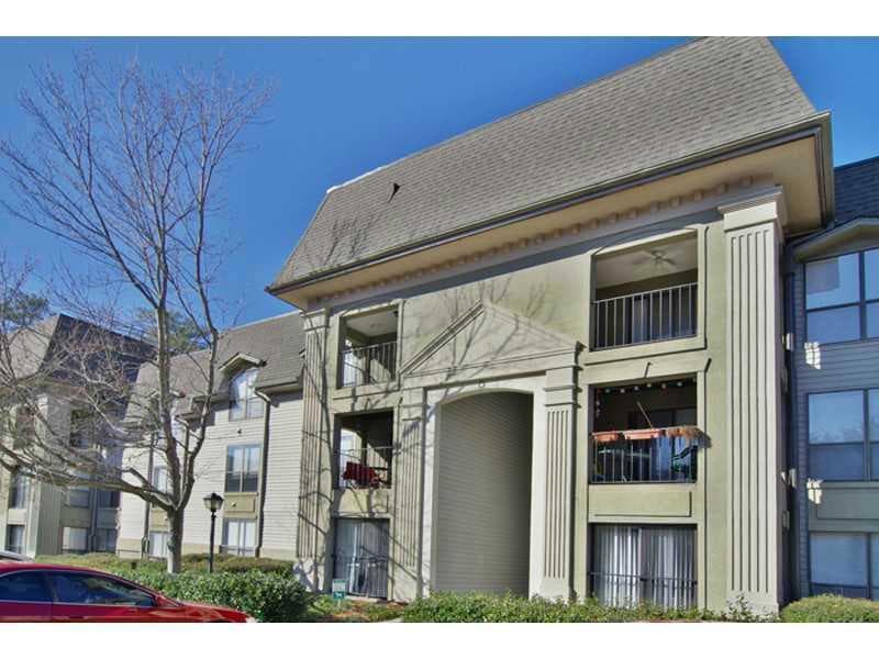 2 bedroom, 949 sq ft condominium sold at 2657 Lenox Road O-196, Atlanta, GA 30324