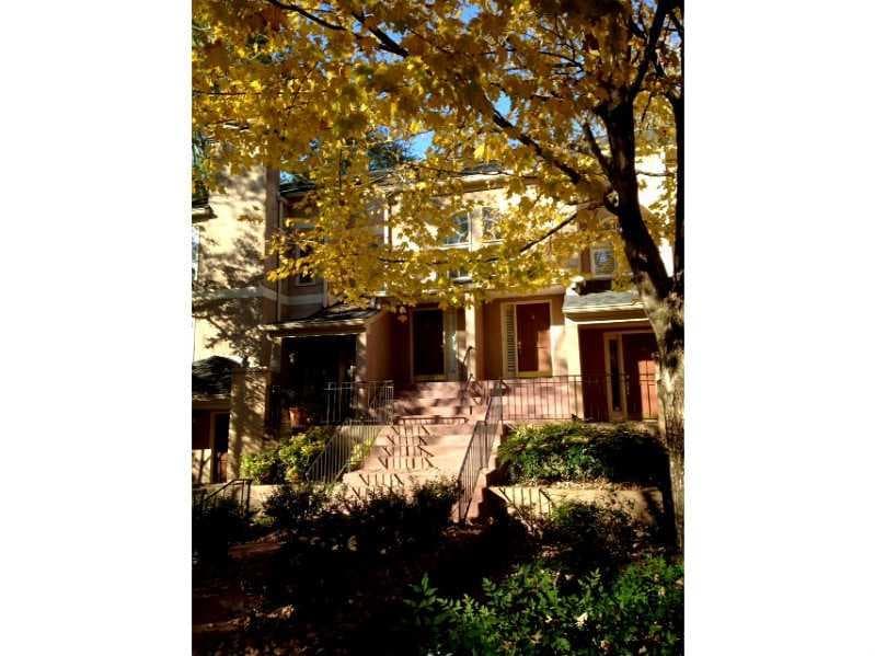 3 bedroom, 1,550 sq ft condominium sold at 3 Brittany Way 3, Atlanta, GA 30324