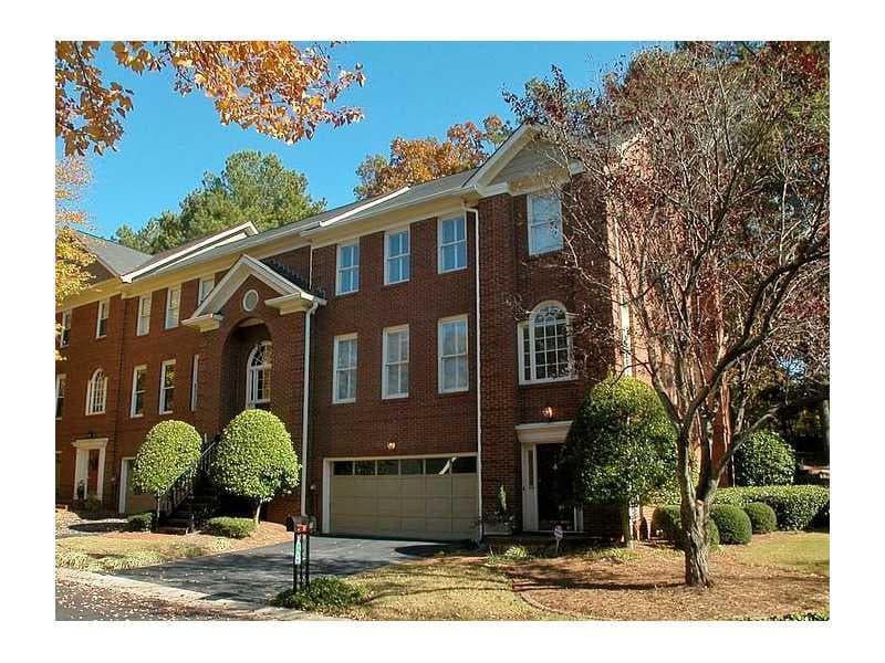 3 bedroom, 2,472 sq ft townhouse sold at 7155 Roswell Road 7, Atlanta, GA 30328