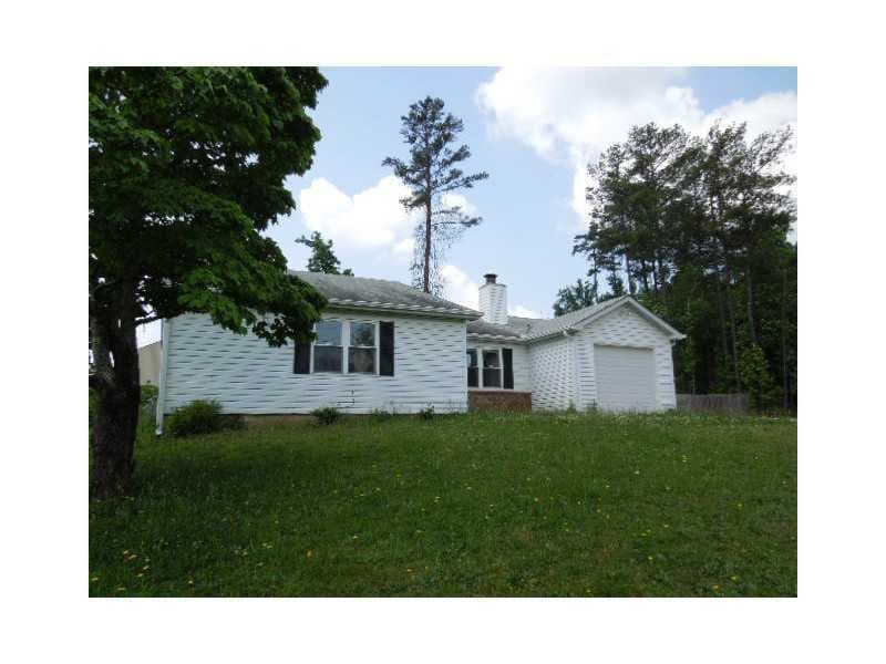 3 bedroom single family residence sold at 1176 Crystal Lake Road, College Park, GA 30349