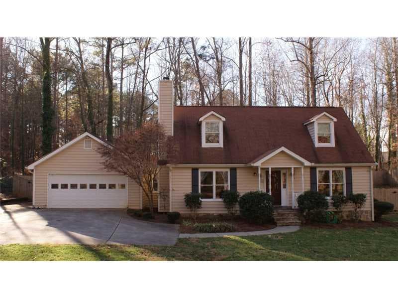 3 bedroom, 1,804 sq ft single family residence sold at 14270 Cogburn Road, Alpharetta, GA 30004