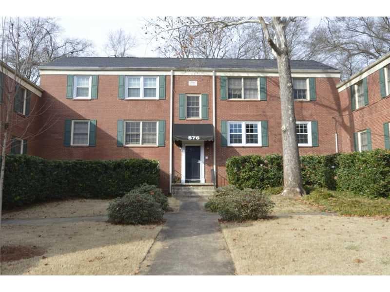 2 bedroom, 840 sq ft condominium sold at 576 Goldsboro Road B, Atlanta, GA 30307