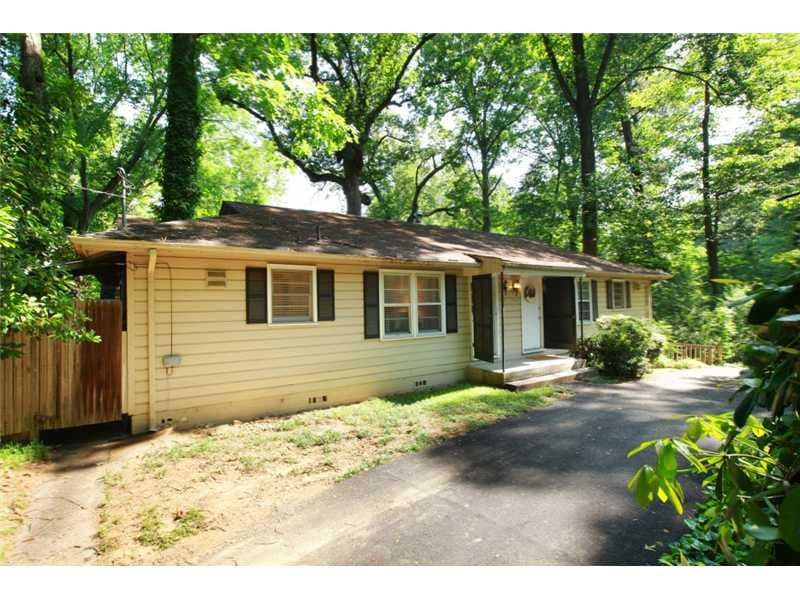 4 bedroom duplex sold at 2079 Northside Drive, Atlanta, GA 30305
