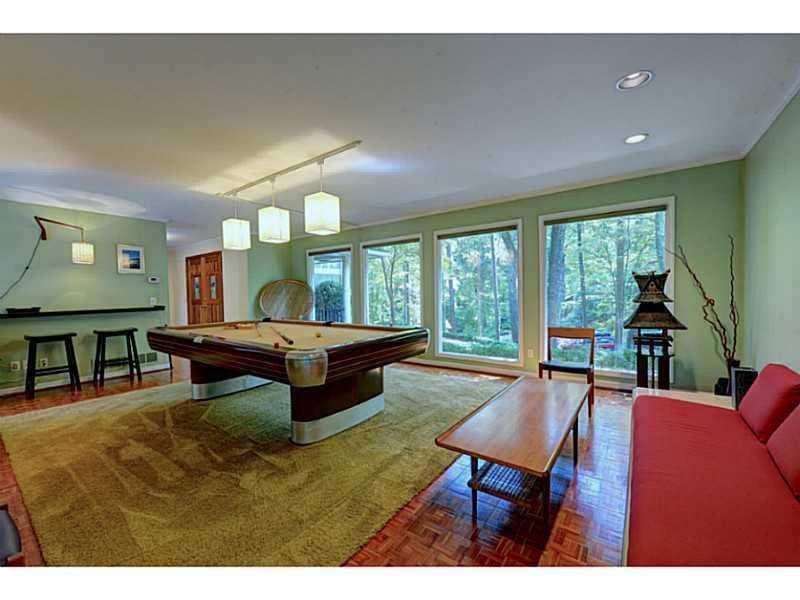 5 bedroom, 4,895 sq ft single family residence sold at 1240 Old Woodbine Road, Sandy Springs, GA 30319