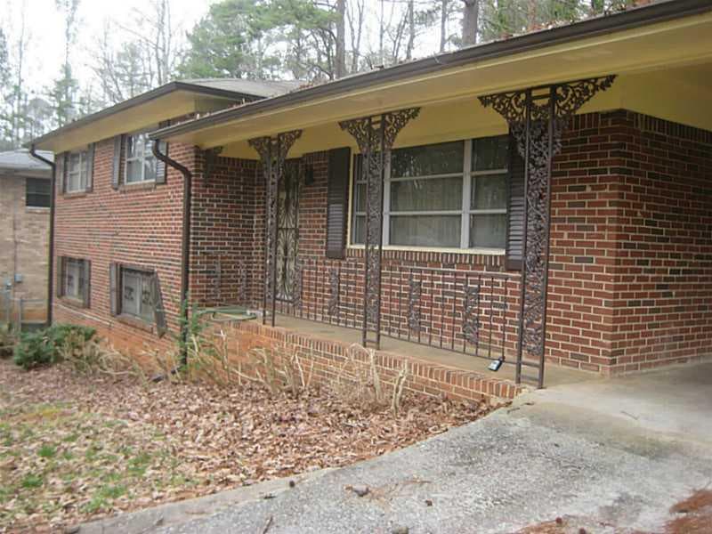 4 bedroom, 1,302 sq ft single family residence sold at 626 Handley Avenue, Atlanta, GA 30310